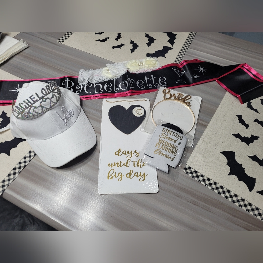 Bridal hat, swag and items